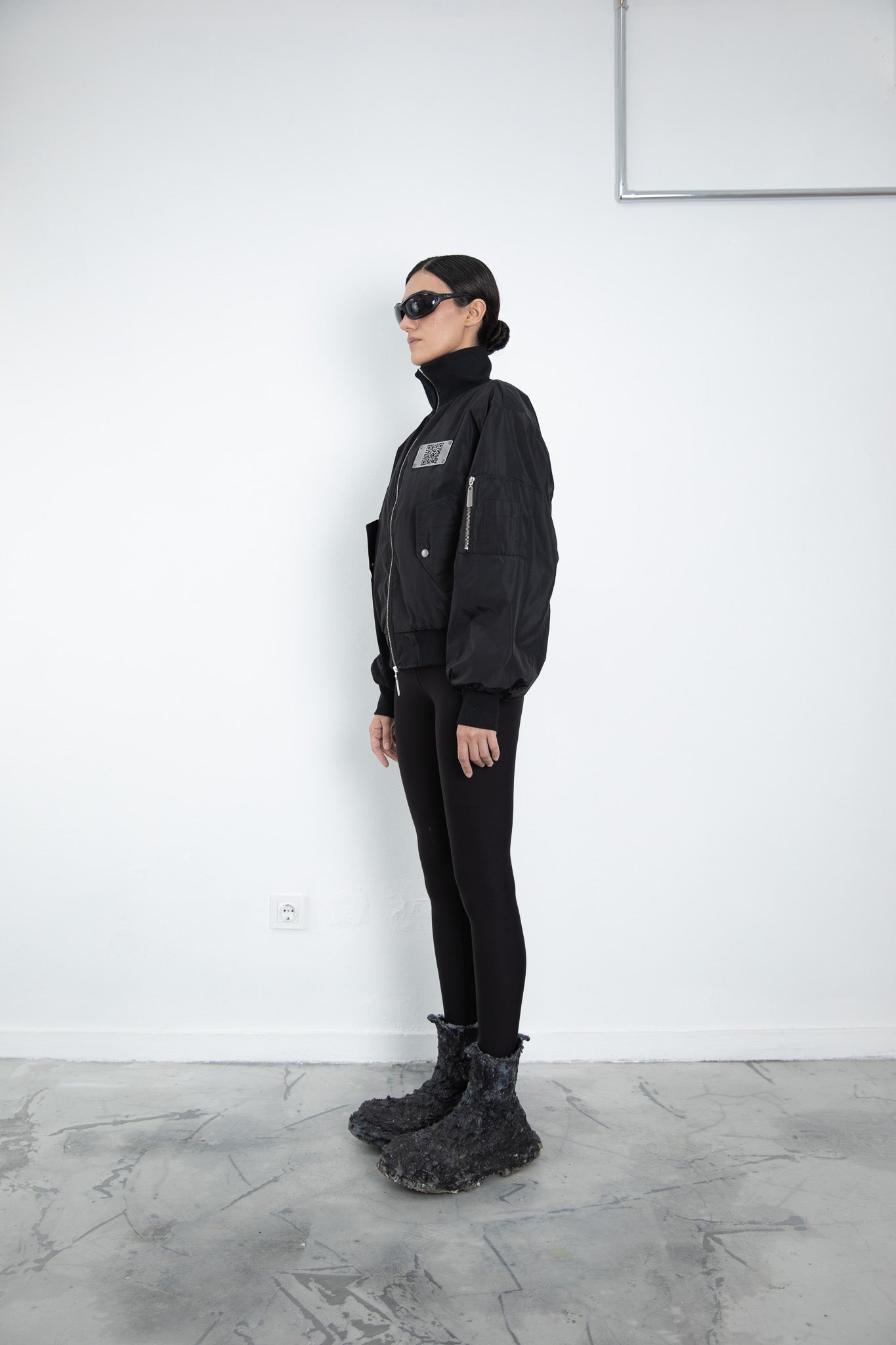 REVERSE ZIPPER BOMBER JACKET BLACK QR CODE2