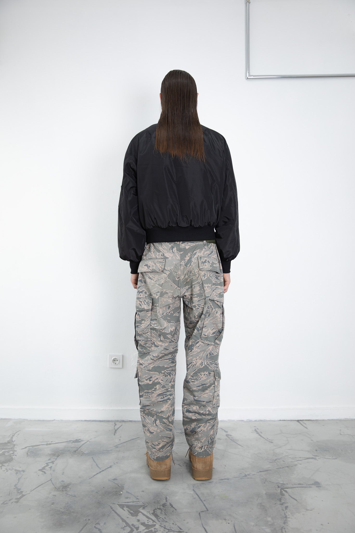 REVERSE ZIPPER BOMBER JACKET BLACK QR CODE2