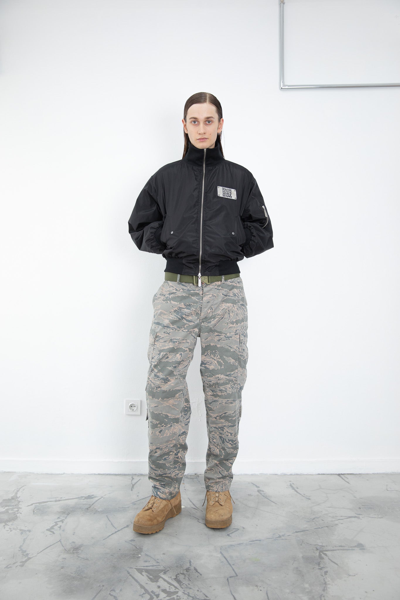 REVERSE ZIPPER BOMBER JACKET BLACK QR CODE2