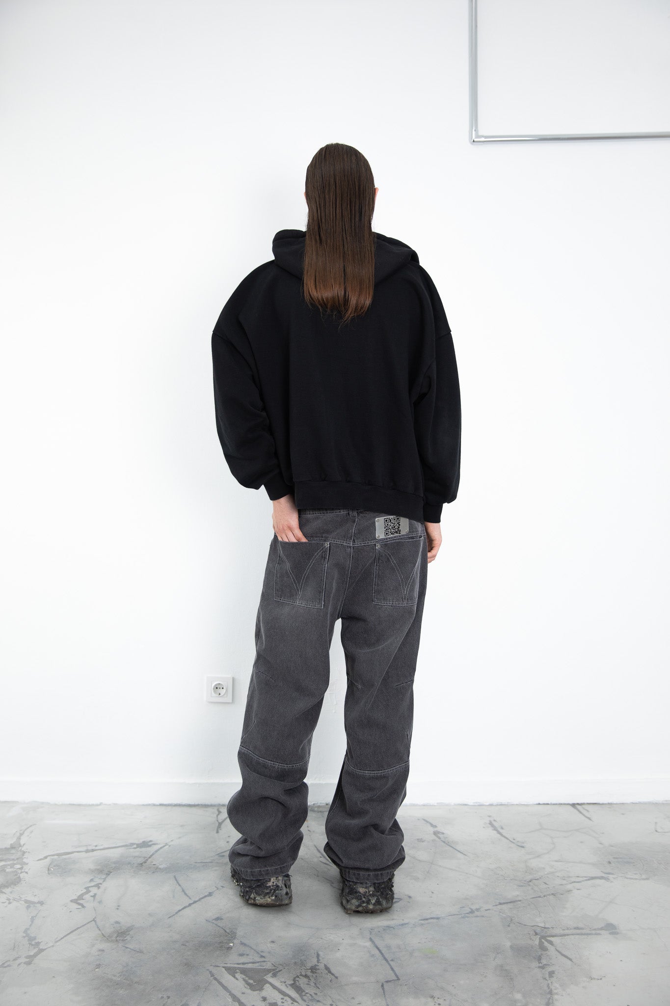 DENIM PANTS 1 QR CODE2