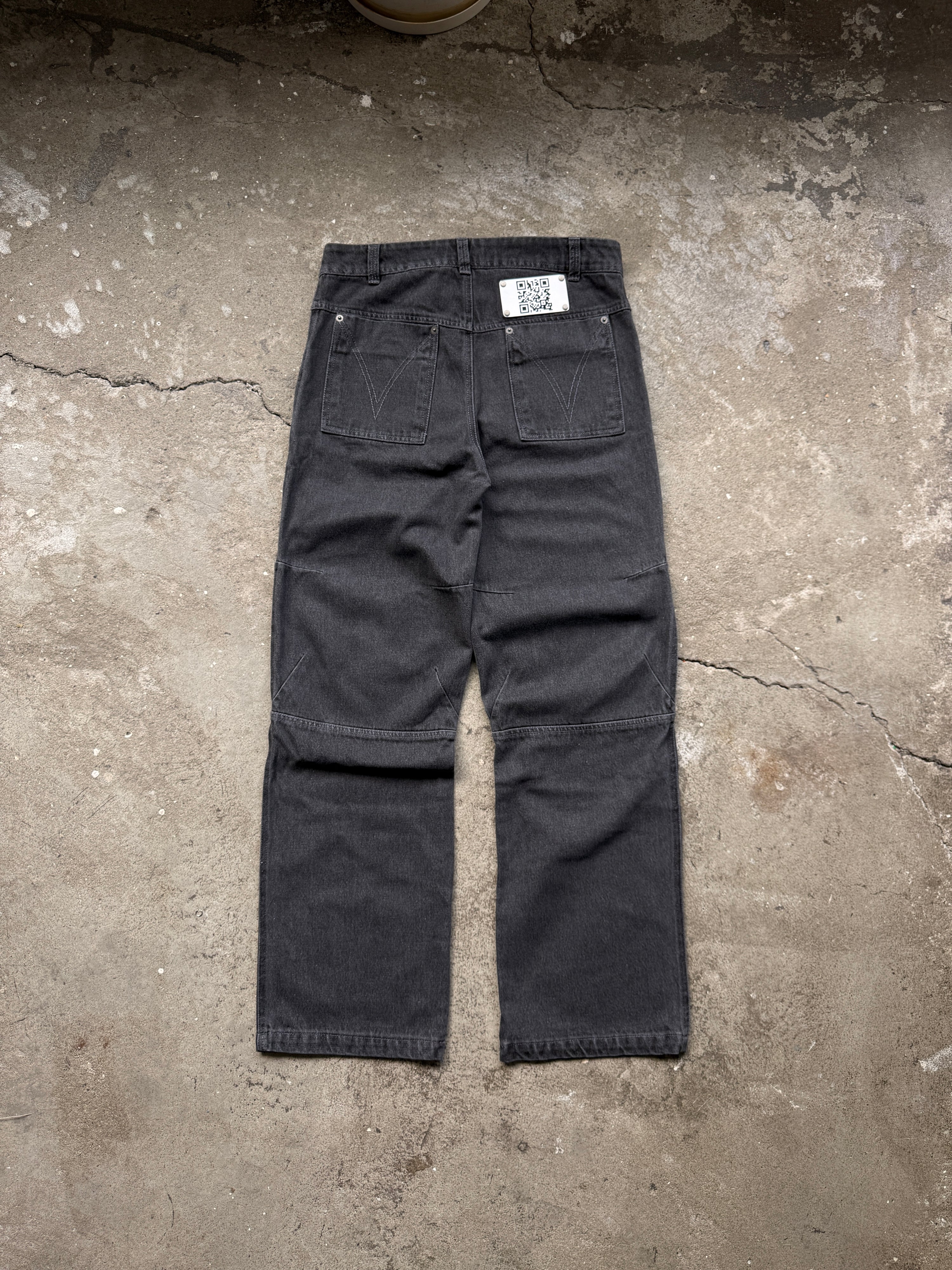 DENIM PANTS 1 QR CODE2